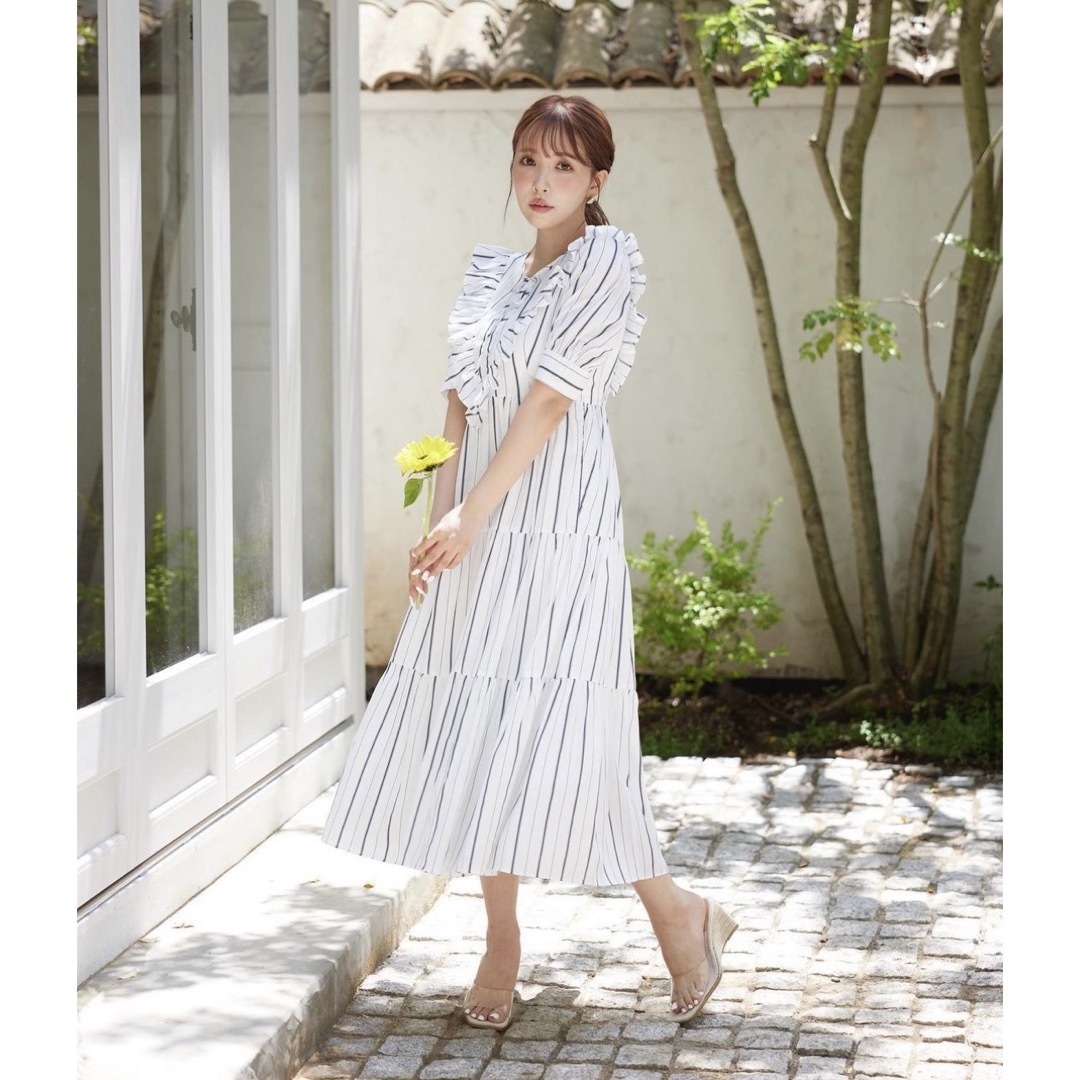 SNIDEL(スナイデル)のStripe pattern frill dress レディースのワンピース(ロングワンピース/マキシワンピース)の商品写真