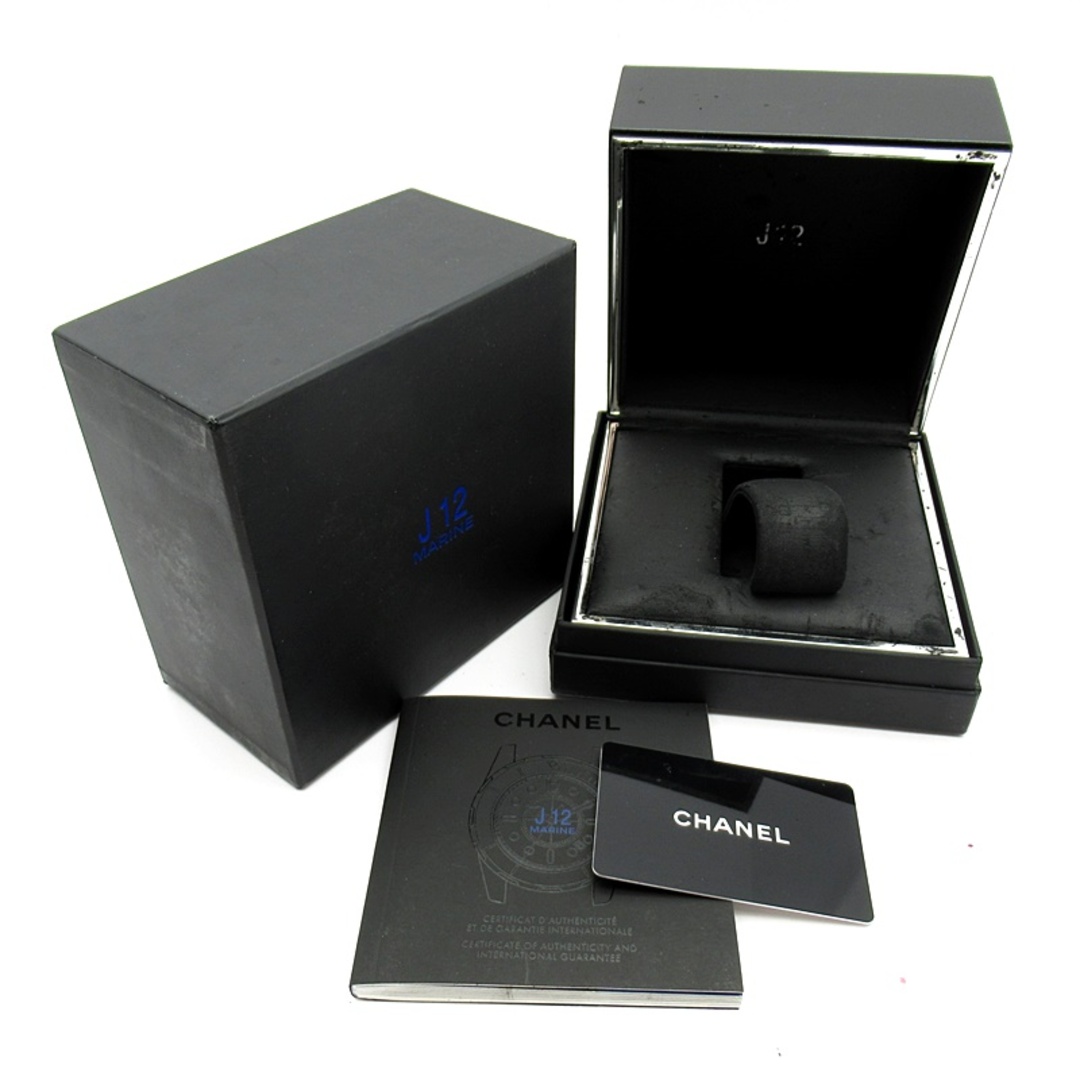 CHANEL(シャネル)のシャネル J12 マリーン ウォッチ 42mm オートマチック J12 Marine 42 H2559 箱 保証書 セラミック/ラバー メンズ時計 ブルー 仕上げ済 美品 【中古】 メンズの時計(その他)の商品写真