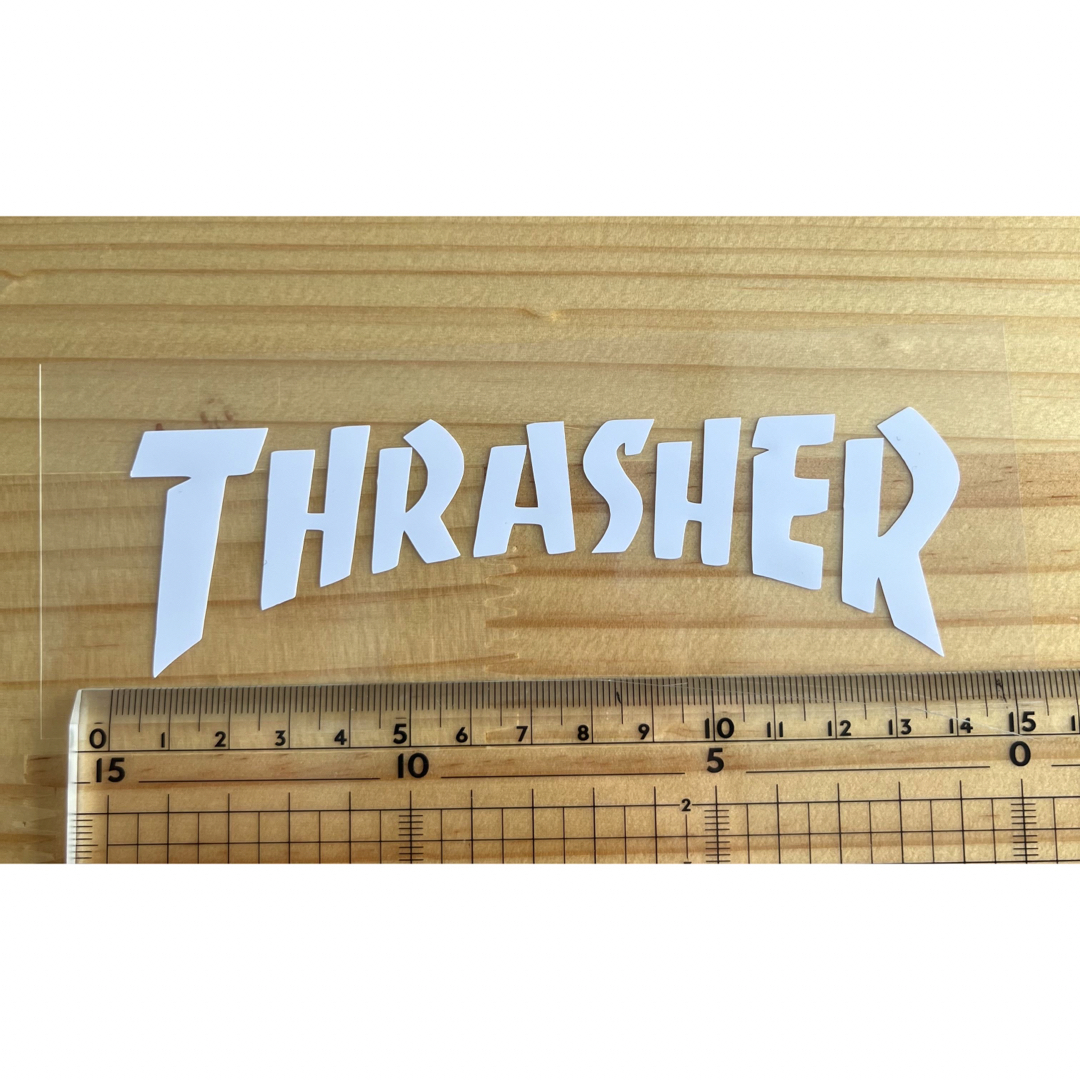 THRASHER(スラッシャー)のTHRASHER(スラッシャー)ステッカー スポーツ/アウトドアのスポーツ/アウトドア その他(スケートボード)の商品写真