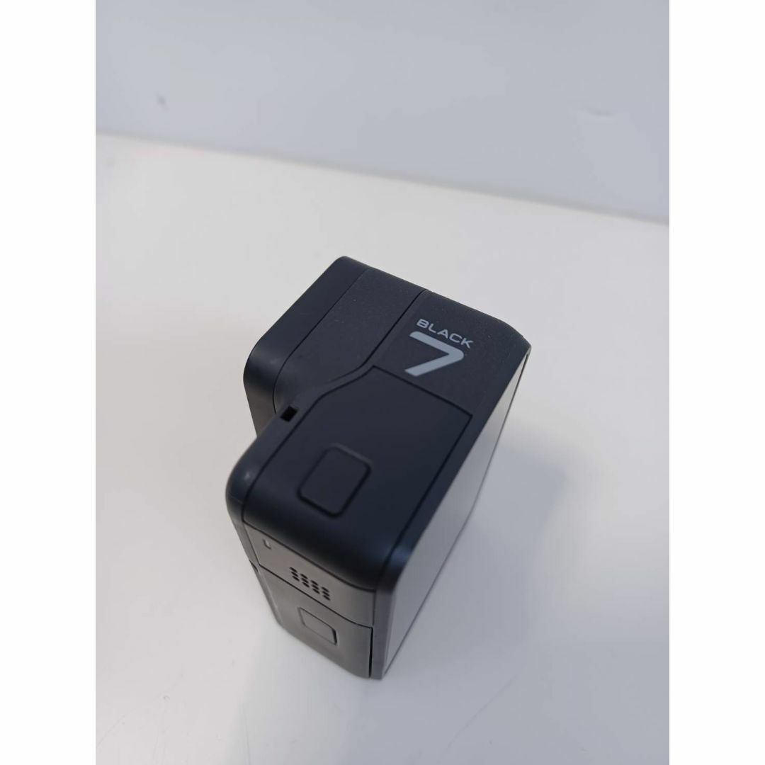 GoPro(ゴープロ)の【動作品】GoPro HERO7 BLACK  本体+備品 スマホ/家電/カメラのカメラ(ビデオカメラ)の商品写真