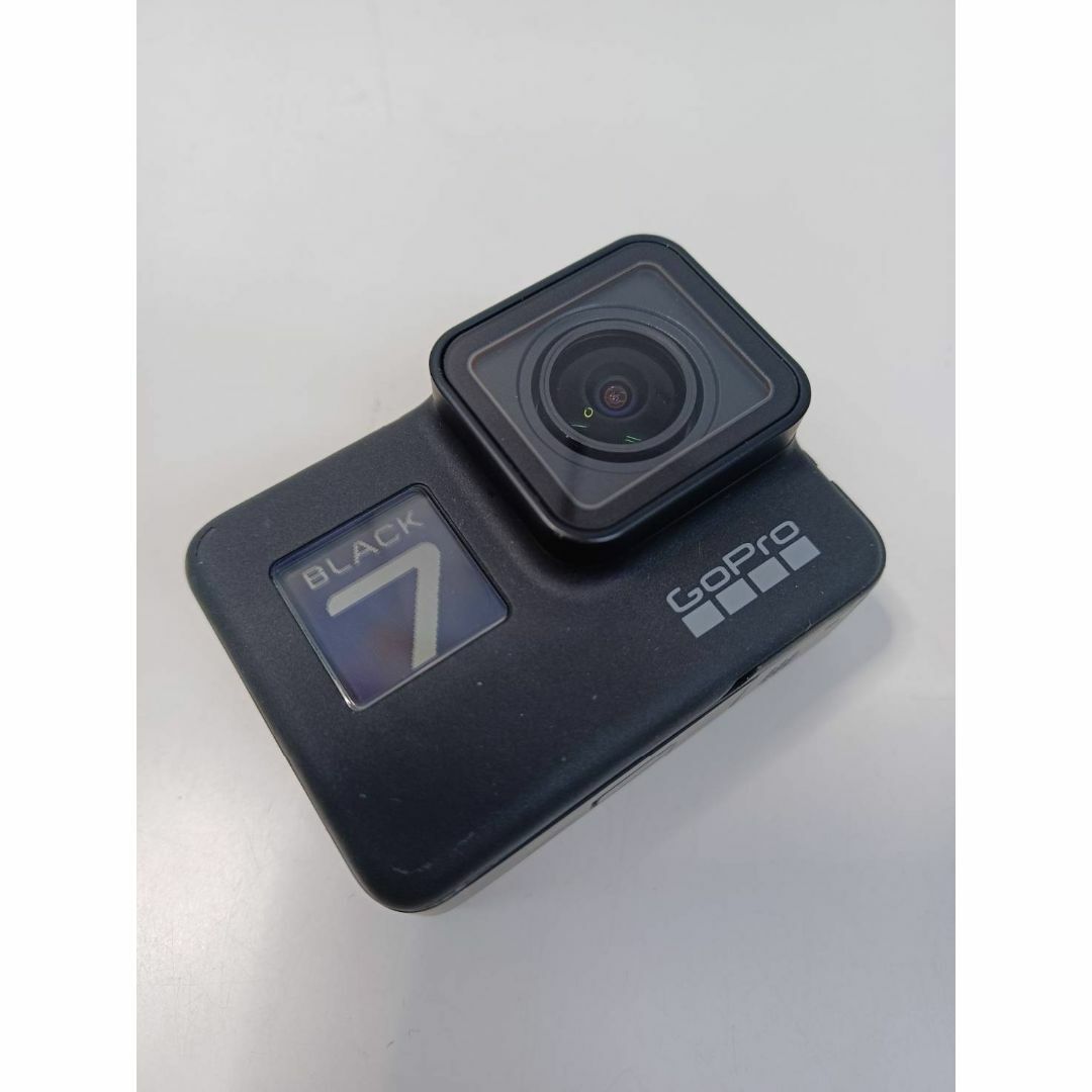 GoPro(ゴープロ)の【動作品】GoPro HERO7 BLACK  本体+備品 スマホ/家電/カメラのカメラ(ビデオカメラ)の商品写真