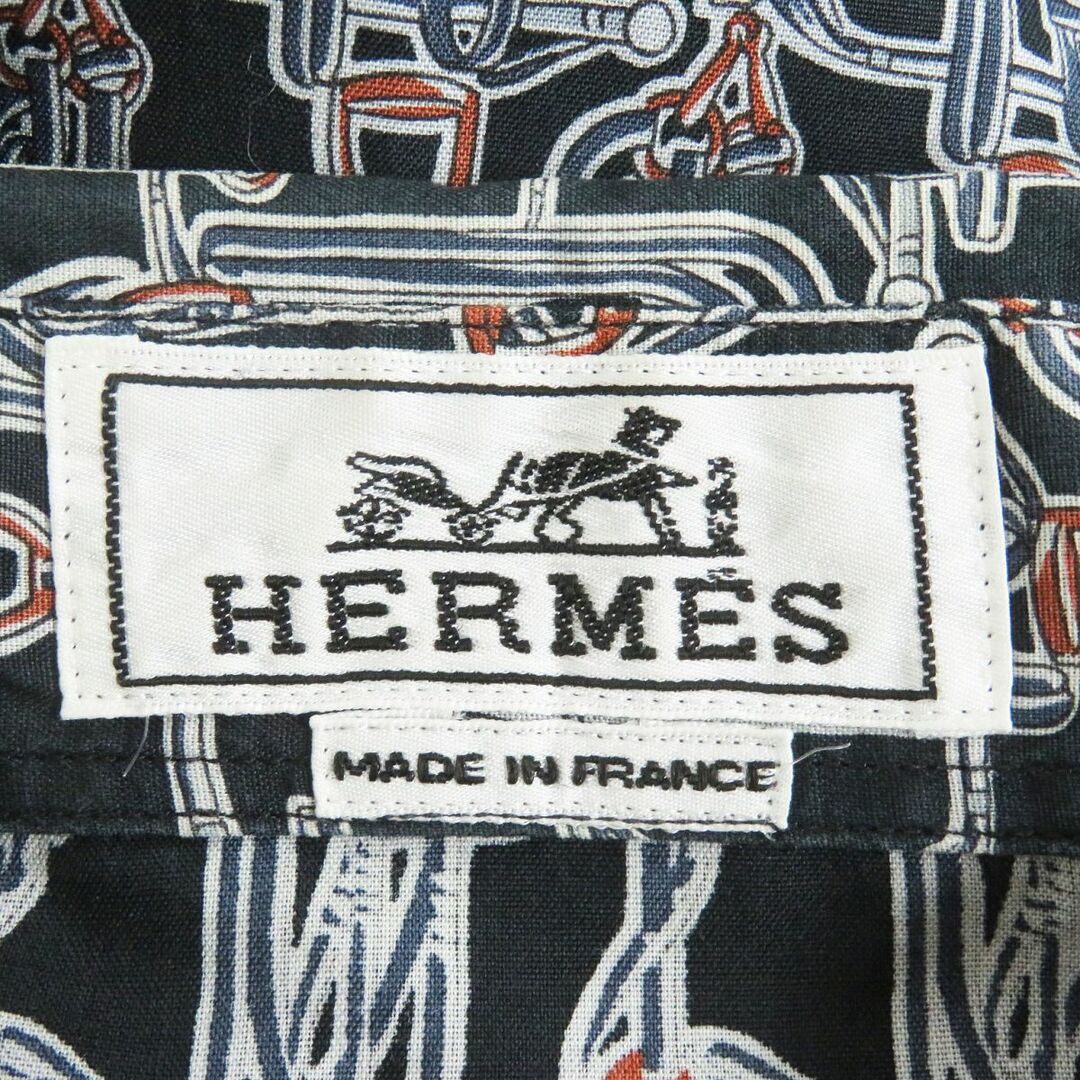 Hermes(エルメス)の美品□HERMES/エルメス 総柄 袖口セリエボタン コットン100％ ロングスリーブ 長袖シャツ/柄シャツ ネイビー 38 フランス製 メンズ◎ メンズのトップス(シャツ)の商品写真