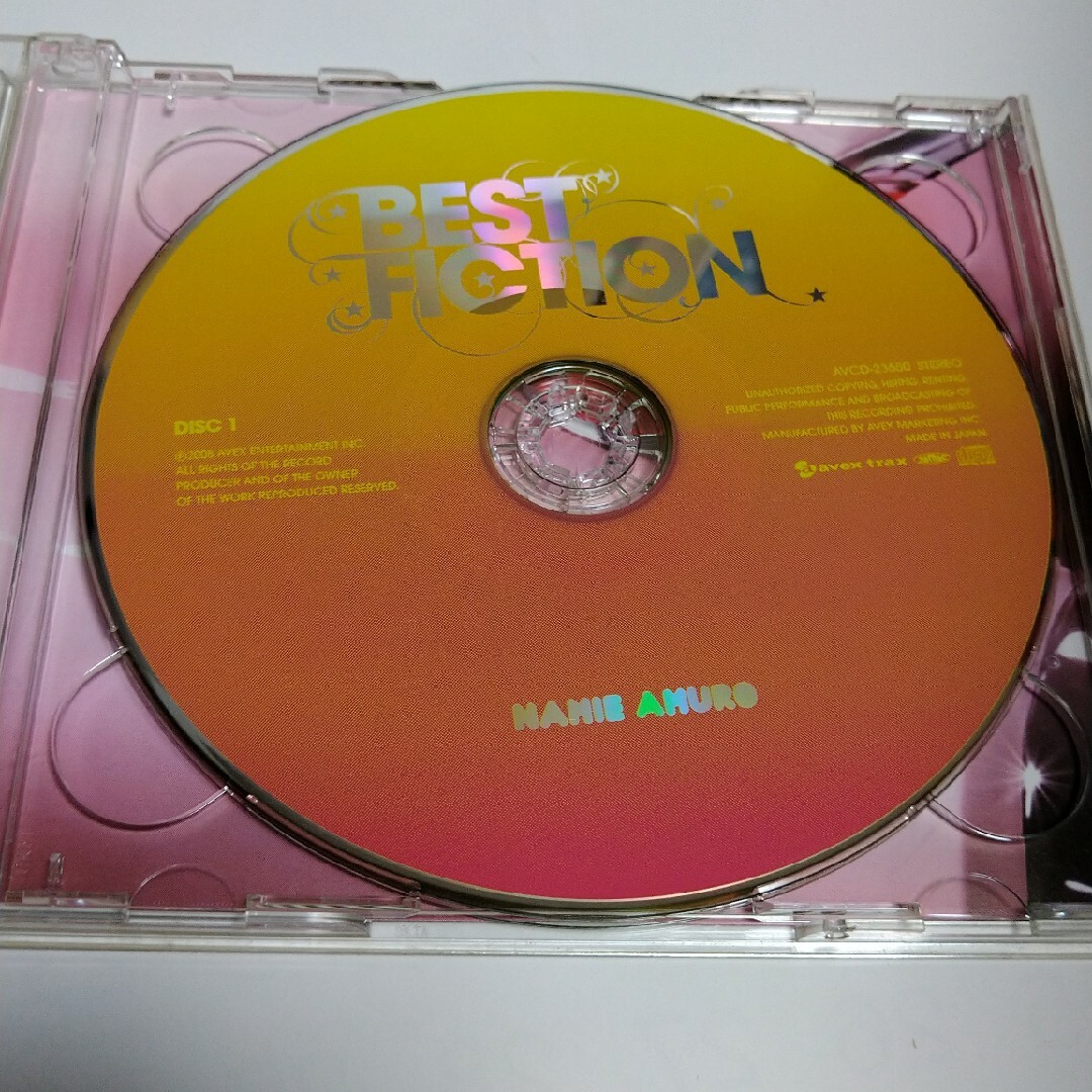 安室奈美恵（BEST  FICTION）CD+DVD エンタメ/ホビーのCD(ポップス/ロック(邦楽))の商品写真
