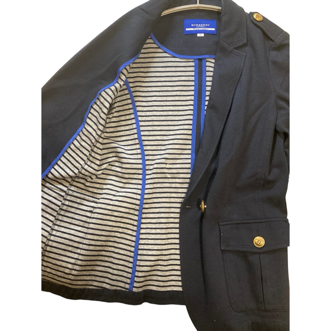 BURBERRY BLUE LABEL(バーバリーブルーレーベル)のBURBERRY テーラード ジャケット ホースロゴ バーバリー 38 M レディースのジャケット/アウター(テーラードジャケット)の商品写真