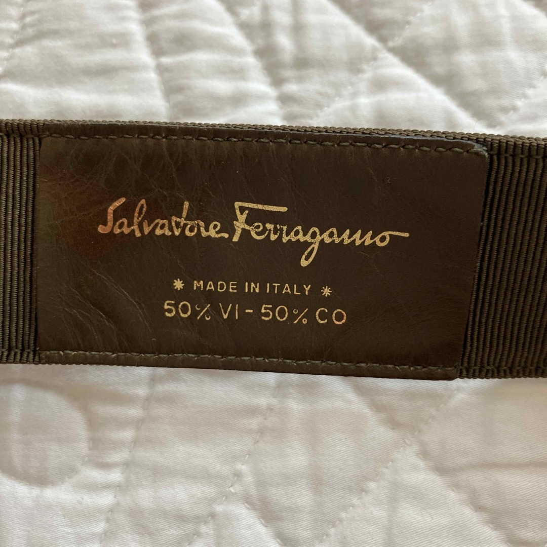 Salvatore Ferragamo(サルヴァトーレフェラガモ)のlフェラガモ  リボン　ベルト　美品 l  レディースのファッション小物(ベルト)の商品写真