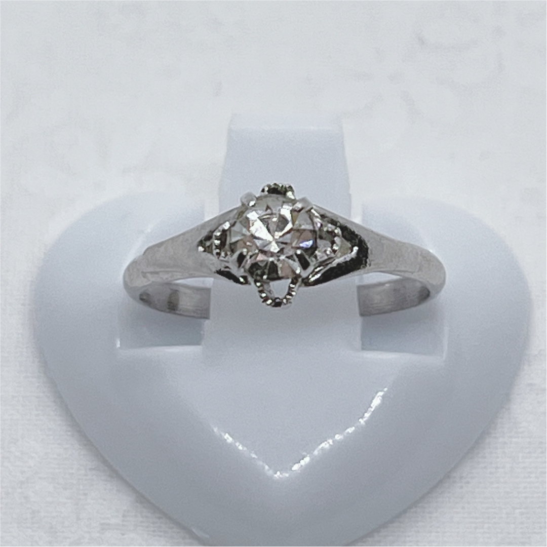 10号　レディースリング　指輪　デザインリング　シルバー　一粒　シンプル レディースのアクセサリー(リング(指輪))の商品写真