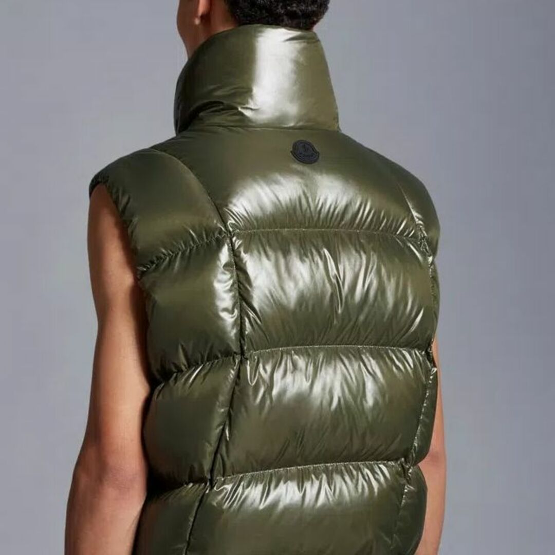 MONCLER(モンクレール)の●新品/正規品● MONCLER ADIDAS ORIGINALS BOZON メンズのジャケット/アウター(ダウンベスト)の商品写真