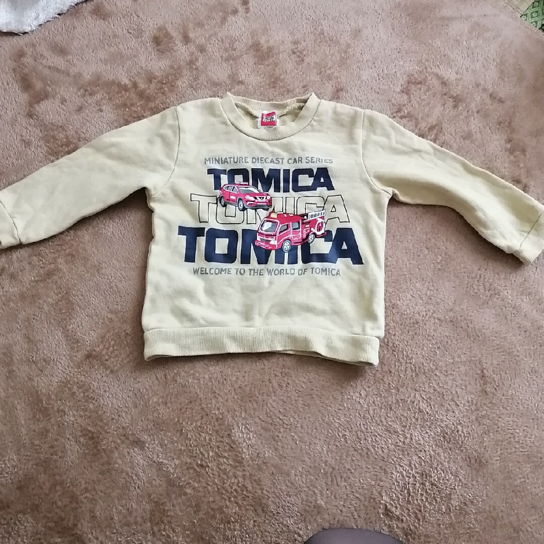 Takara Tomy(タカラトミー)のトミカ　トレーナー　90cm キッズ/ベビー/マタニティのキッズ服男の子用(90cm~)(Tシャツ/カットソー)の商品写真