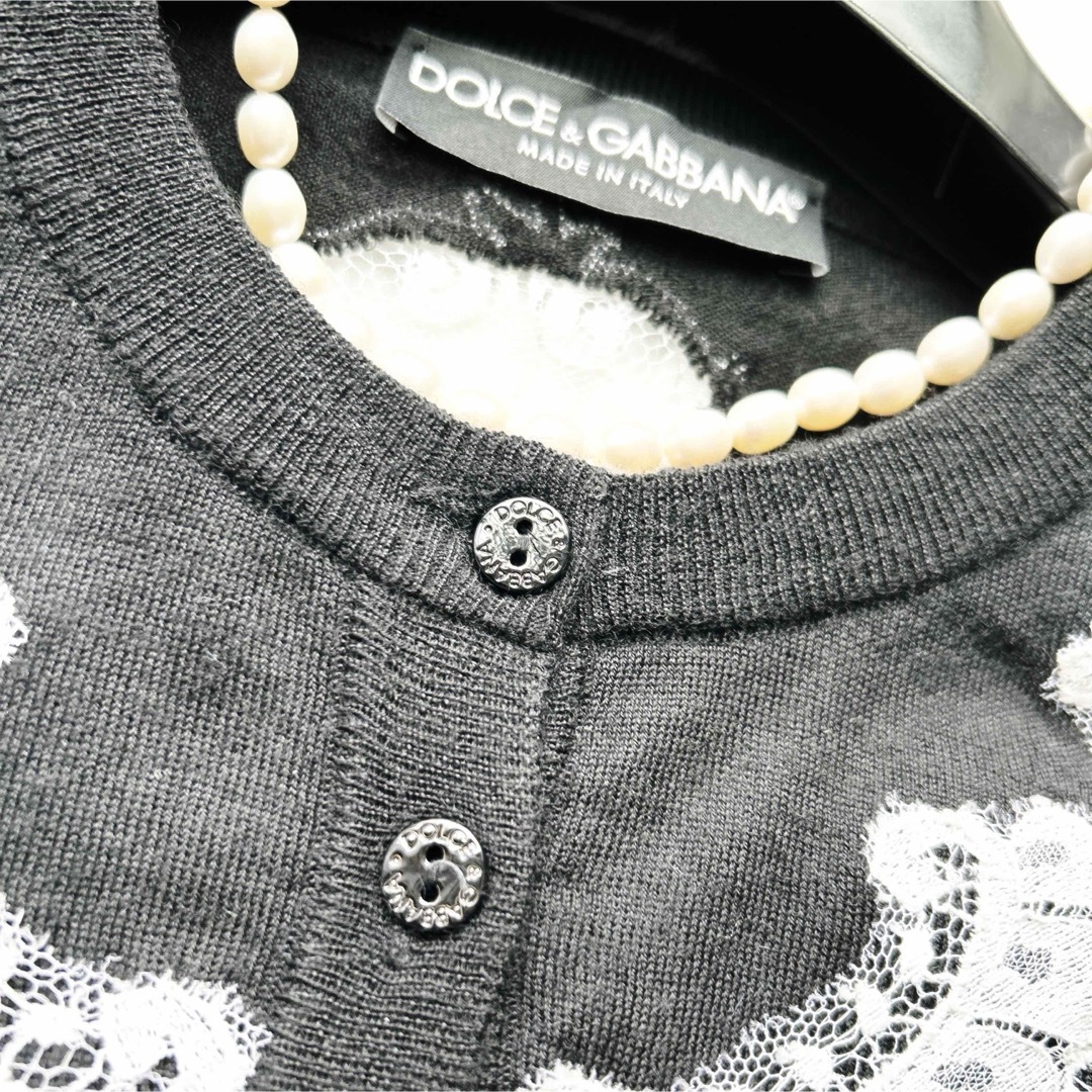 DOLCE&GABBANA(ドルチェアンドガッバーナ)の美品　DOLCE&GABBANAドルガバ  刺繍　カーディガン　レース　ブラック レディースのトップス(カーディガン)の商品写真