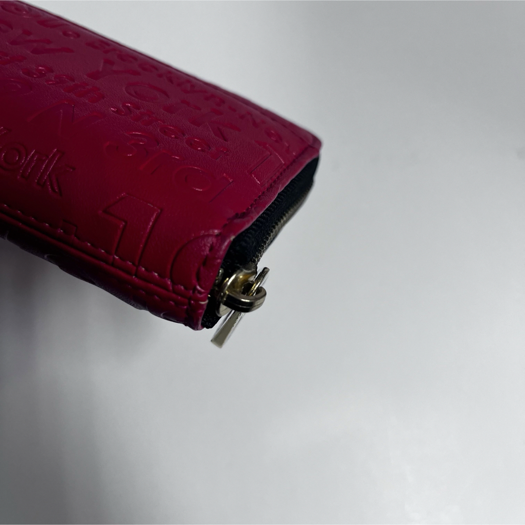 赤　レッド　長財布　英字　お財布　型押し　シンプル　大人　レディース レディースのファッション小物(財布)の商品写真