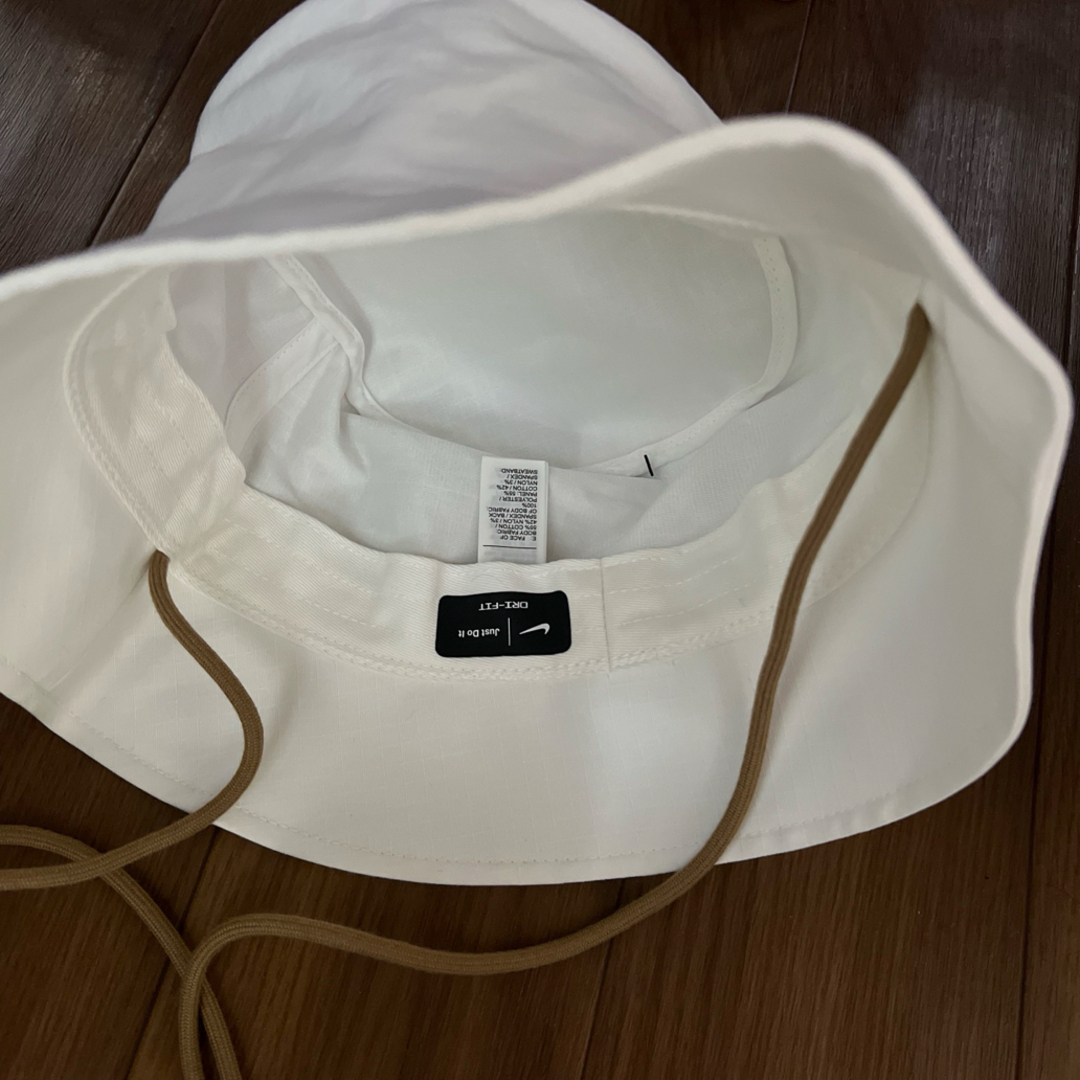 NIKE(ナイキ)のjacquemus nike hat バケットハット レディースの帽子(ハット)の商品写真