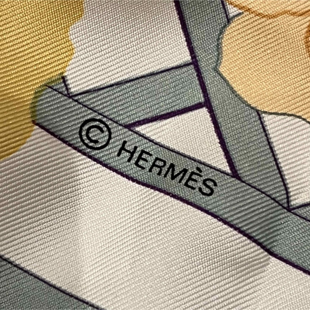 Hermes(エルメス)のらーこ様専用　HERMES エルメス 大判スカーフ　カレ90  バラ園　美品 ハンドメイドのファッション小物(スカーフ)の商品写真