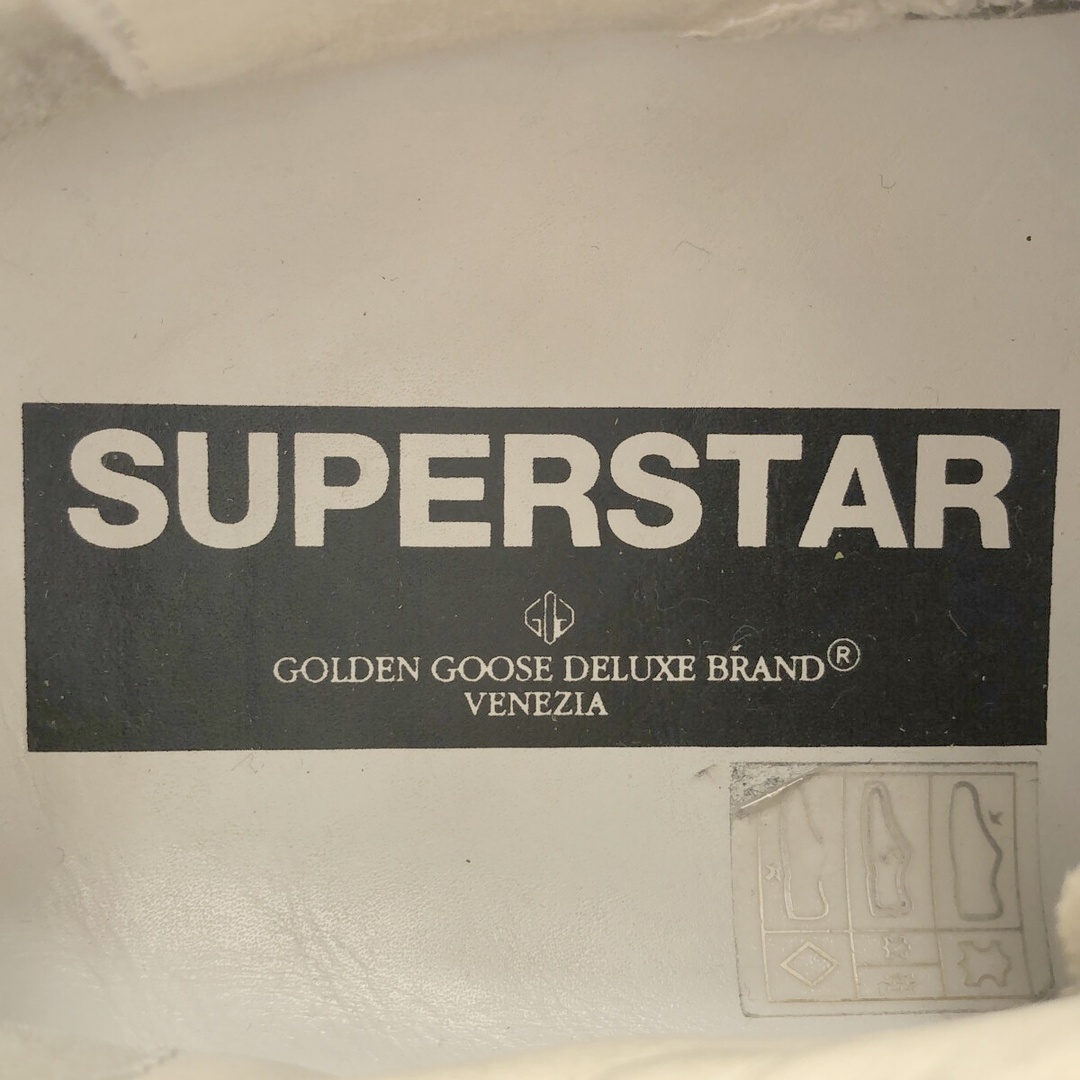 GOLDEN GOOSE(ゴールデングース)のGOLDEN GOOSE ゴールデン グース SUPER STAR スーパースター ヴィンテージ加工 ローカットスニーカー ホワイト 44 メンズの靴/シューズ(スニーカー)の商品写真