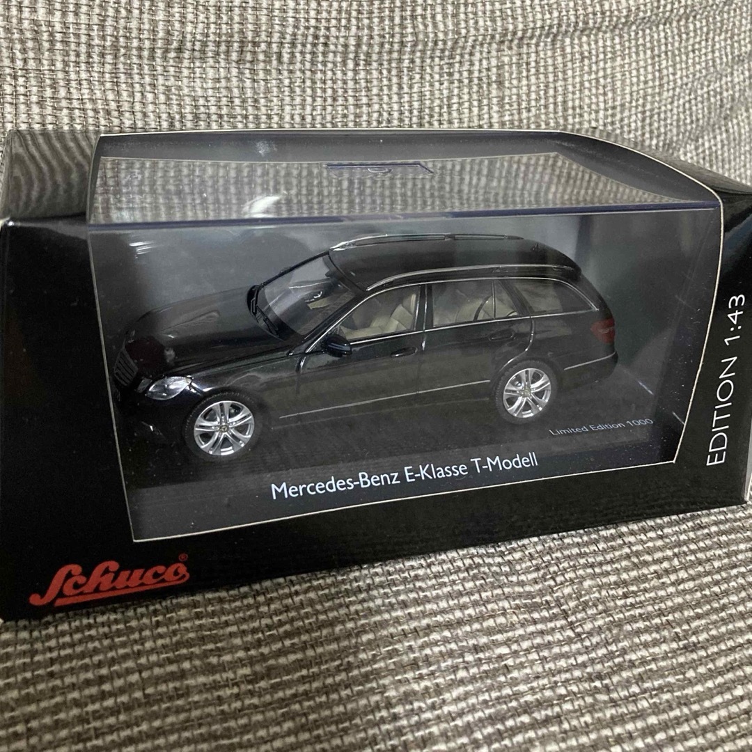 シュコー 1/43 メルセデス・ベンツ Eクラス ワゴン S212 ブラック シュコー 1/43 メルセデス・ベンツ Eクラス ワゴン S212 ブラック