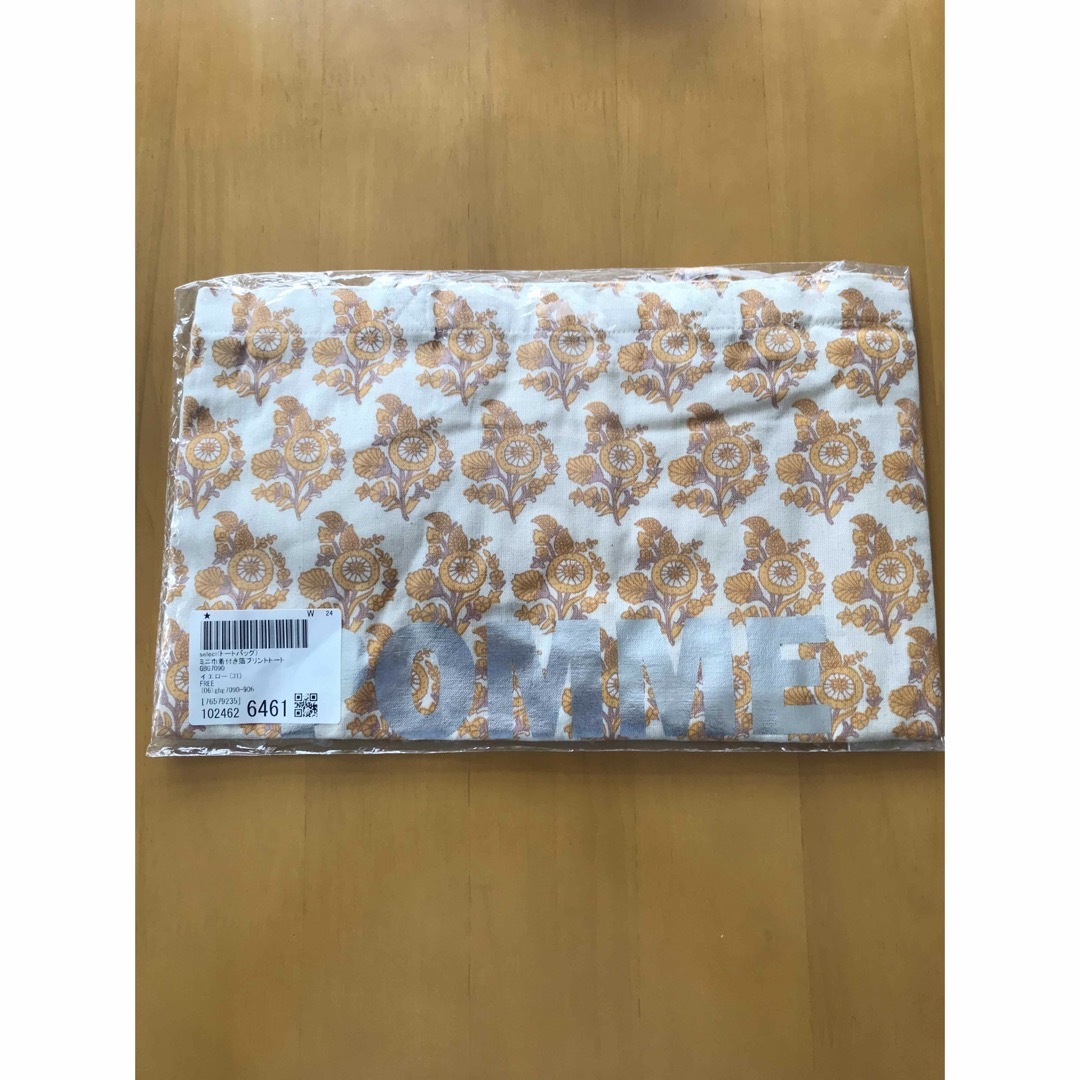 ミニ巾着付き箔プリントトート レディースのバッグ(トートバッグ)の商品写真