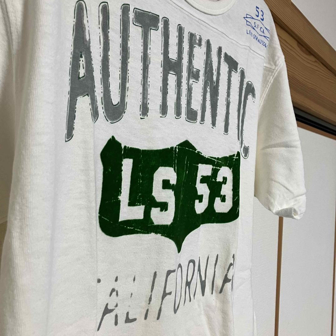 Levi's(リーバイス)のLEVI‘S リーバイス Tシャツ ホワイト アイボリー サイズM メンズのトップス(Tシャツ/カットソー(半袖/袖なし))の商品写真
