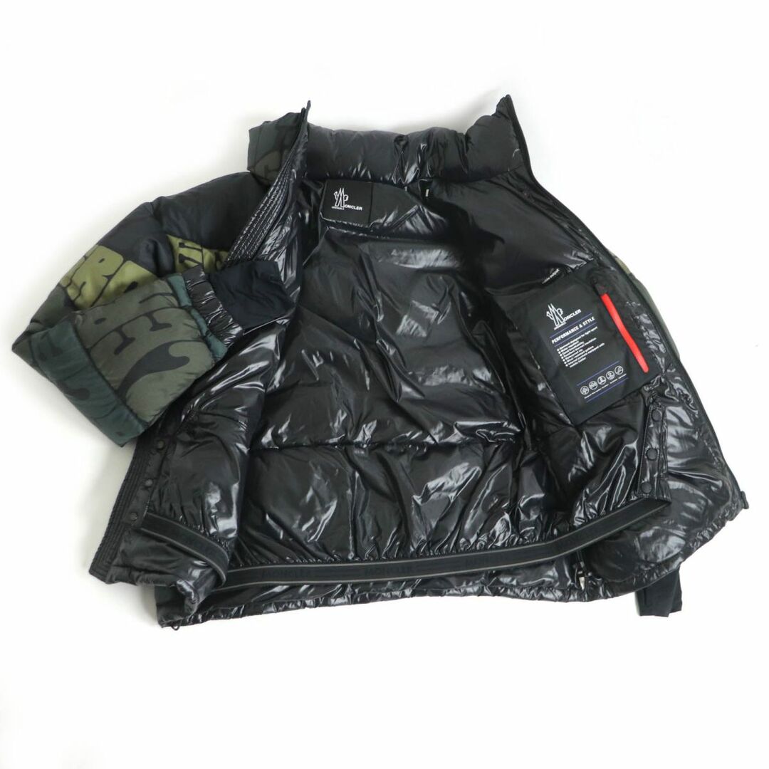 MONCLER(モンクレール)の極美品□19-20AW モンクレールグルノーブル LIMMAT GIUBBOTTO ロゴ総柄 フード入り ZIPUP ダウンジャケット グリーン系 3 国内正規品 メンズのジャケット/アウター(ダウンジャケット)の商品写真