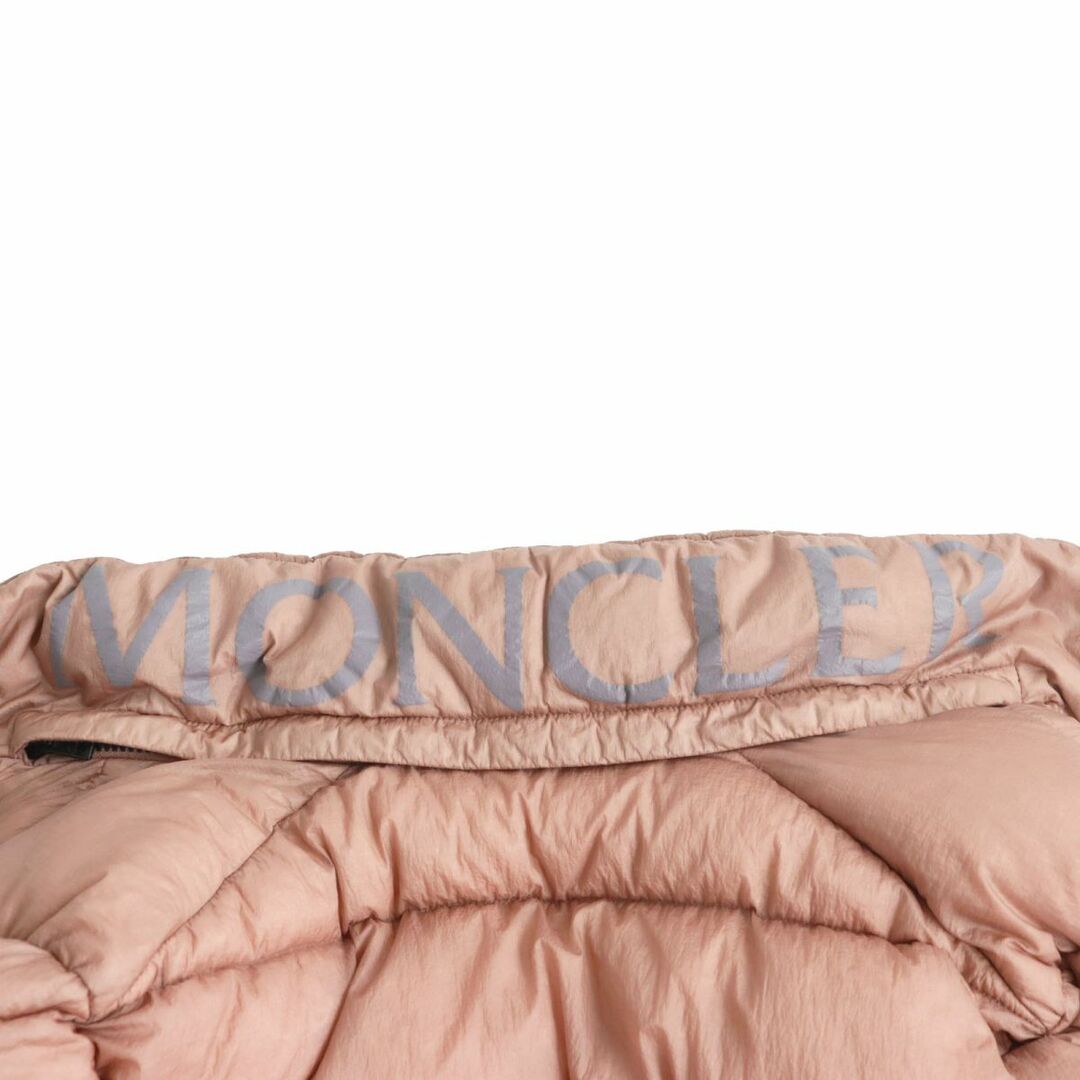 MONCLER(モンクレール)の極美品●20-21AW MONCLER モンクレール CEVENNE/セヴェンヌ LONGUE SAISON ロゴワッペン/プリント付き ダウンジャケット ピンク 0 正規品 メンズのジャケット/アウター(ダウンジャケット)の商品写真