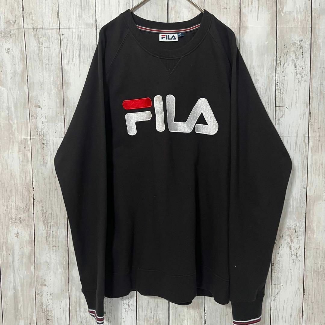 FILA(フィラ)のメンズ古着　FILAフィラ　前Vセンター刺繍ロゴリブラインスエットトレーナー　M その他のその他(その他)の商品写真