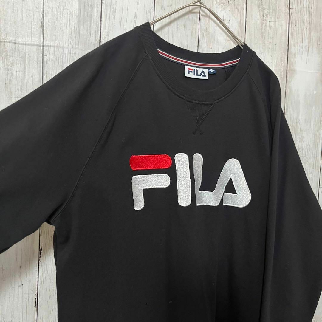 FILA(フィラ)のメンズ古着　FILAフィラ　前Vセンター刺繍ロゴリブラインスエットトレーナー　M その他のその他(その他)の商品写真