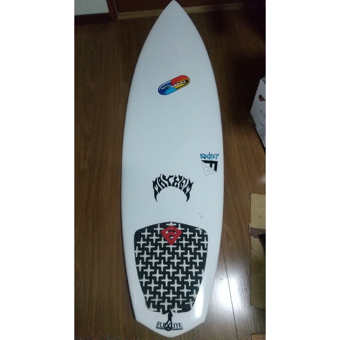プレセボ サーフボード ロケット lost メイヘム 美品長さ170(5'7 プレセボ サーフボード ロケット lost メイヘム 美品長さ170(5'7