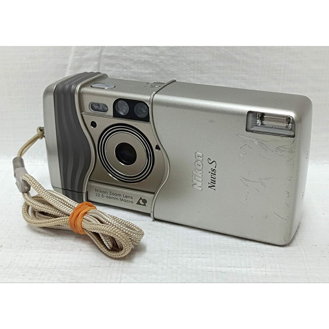 Nikon(ニコン)のNikon コンパクトフィルムカメラ　Nuvis S 動作品 スマホ/家電/カメラのカメラ(フィルムカメラ)の商品写真