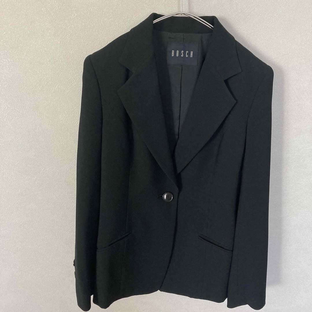 BOSCH(ボッシュ)の【美品】BOSCH ボッシュ パンツスーツ 黒 M 日本製 レディースのフォーマル/ドレス(スーツ)の商品写真