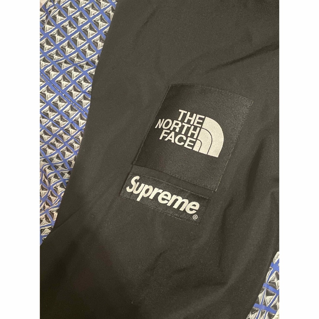 Supreme(シュプリーム)のsupreme the north face mountain jacket L メンズのジャケット/アウター(マウンテンパーカー)の商品写真