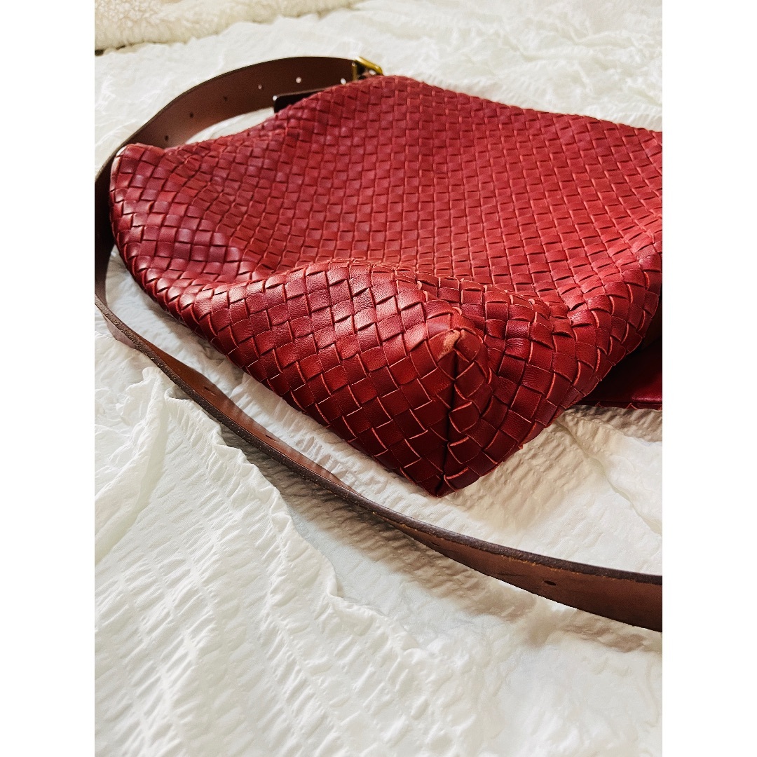 Bottega Veneta(ボッテガヴェネタ)の【美品】BOTTEGA VENETAボッテガべネタ ショルダーバッグ  レディースのバッグ(ショルダーバッグ)の商品写真