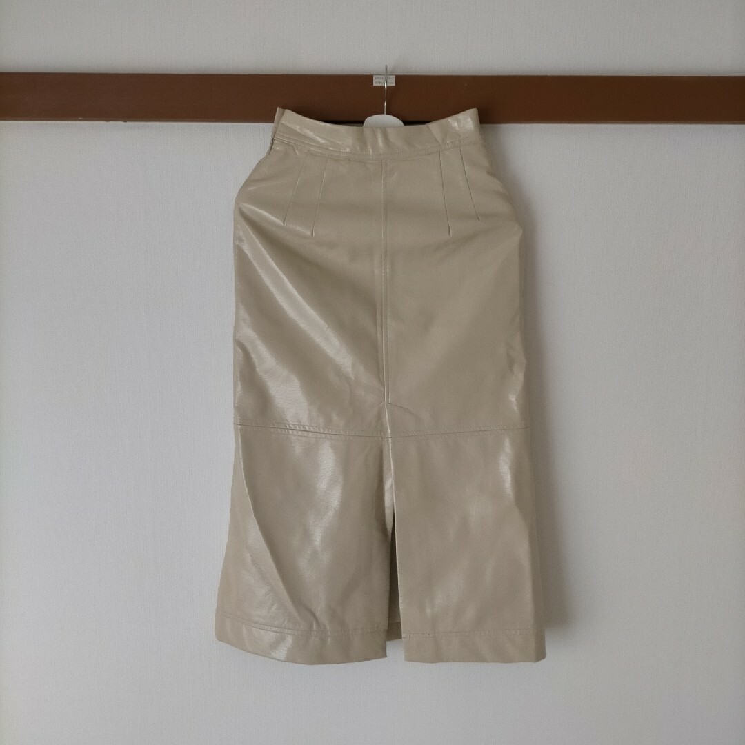 Ray BEAMS(レイビームス)のRayBEAMS パテントフェイクレザースカート レディースのスカート(ロングスカート)の商品写真