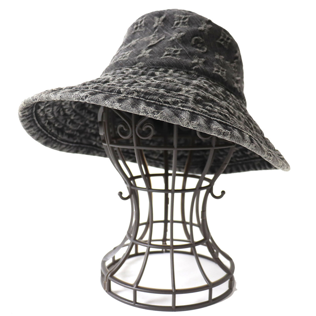 LOUIS VUITTON(ルイヴィトン)の美品 LOUIS VUITTON ルイヴィトン 410907 コットン モノグラムデニム 帽子 バケット ハット ブラック系 S フランス製 正規品 レディース レディースの帽子(ハット)の商品写真