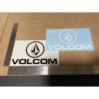 ボルコム　VOLCOM カッティング　ステッカー　白黒2枚(ステッカー)