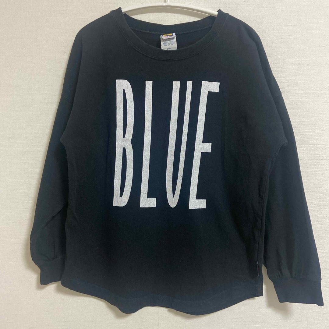 HOLLYWOOD RANCH MARKET(ハリウッドランチマーケット)のBLUE BLUE キッズ 黒　ロンT 140サイズ キッズ/ベビー/マタニティのキッズ服男の子用(90cm~)(Tシャツ/カットソー)の商品写真