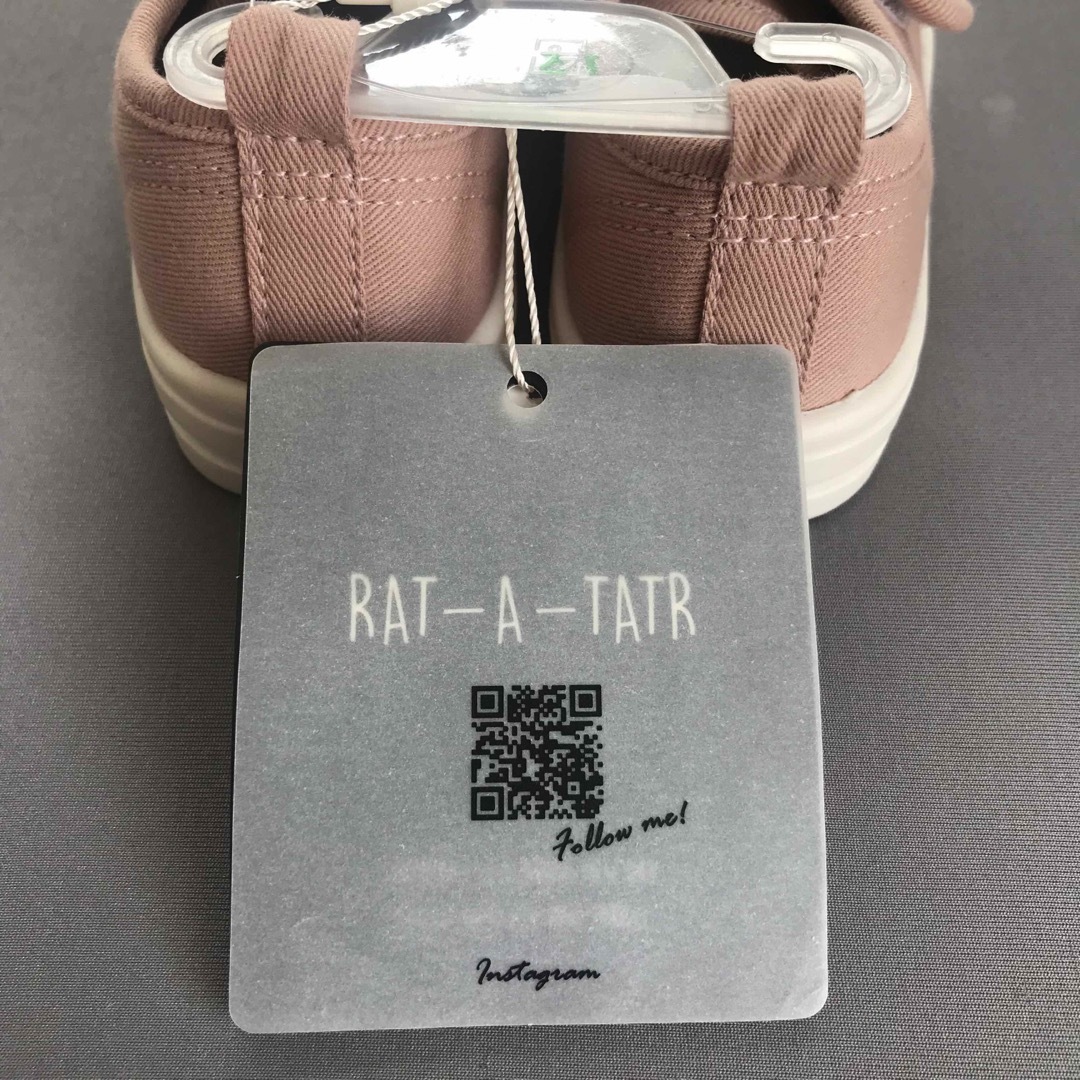 BABiESRUS(ベビーザラス)のベビーザらス　トイザらス　RAT-A-TATR スニーカー　15.0cm キッズ/ベビー/マタニティのキッズ靴/シューズ(15cm~)(スニーカー)の商品写真