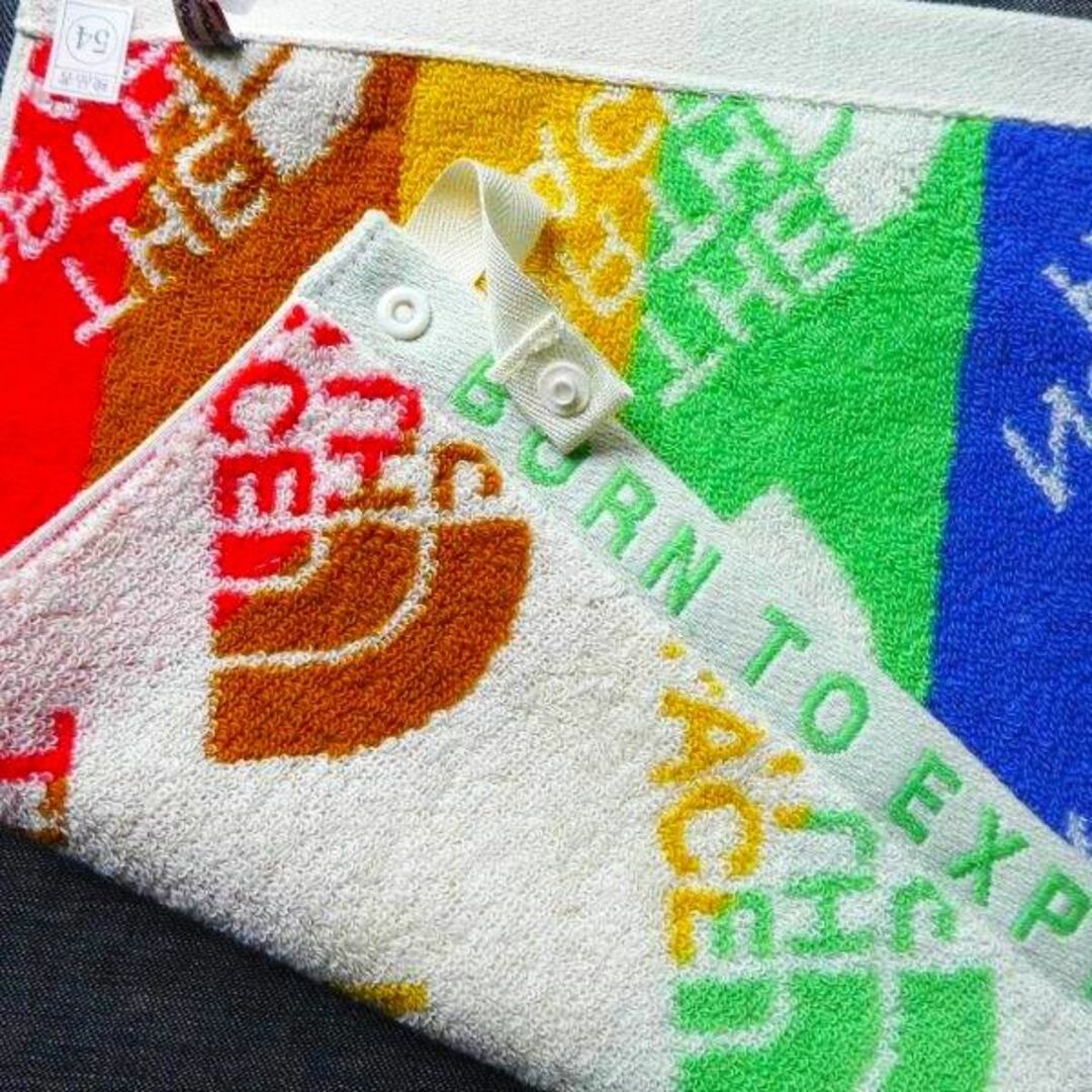 THE NORTH FACE(ザノースフェイス)のハンドタオル TNF Mt.Rainbow Towel S ロゴパターン2 スポーツ/アウトドアのスポーツ/アウトドア その他(その他)の商品写真