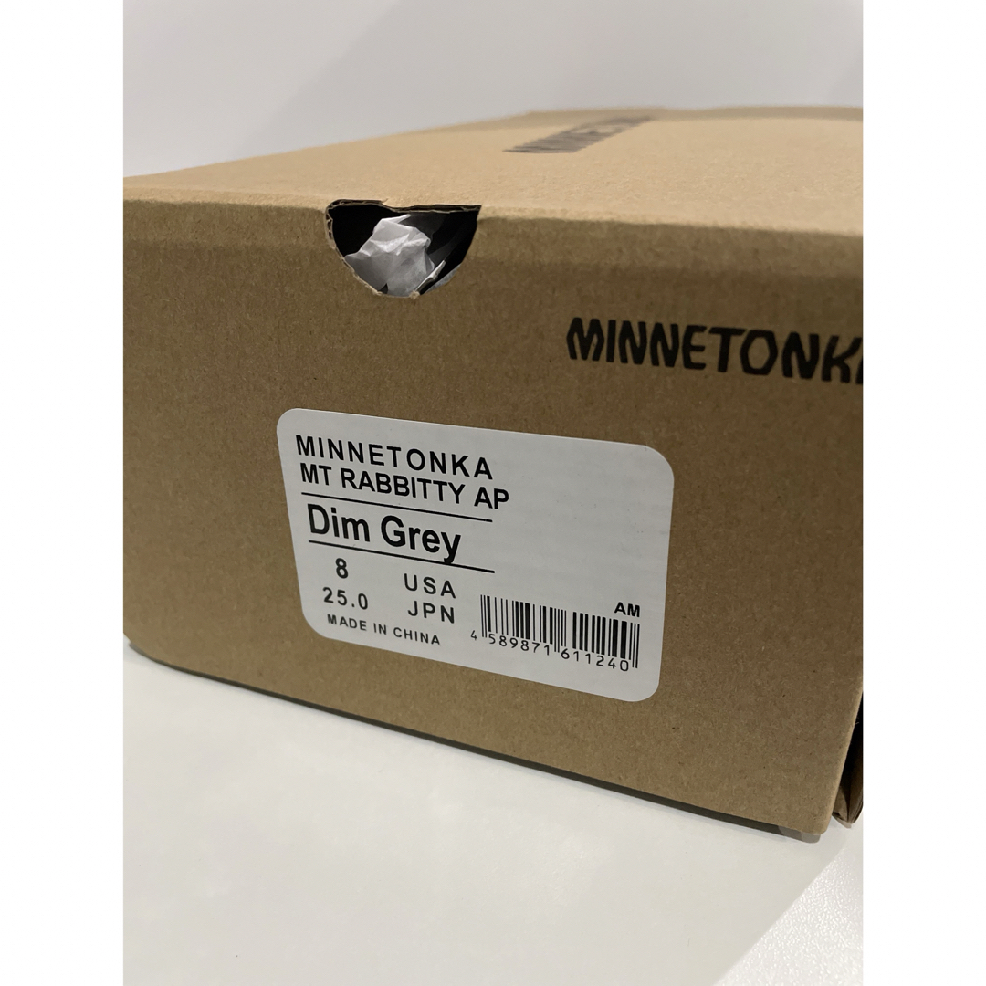 Minnetonka(ミネトンカ)のミネトンカ ラビッティ 25cm グレー レディースの靴/シューズ(スリッポン/モカシン)の商品写真