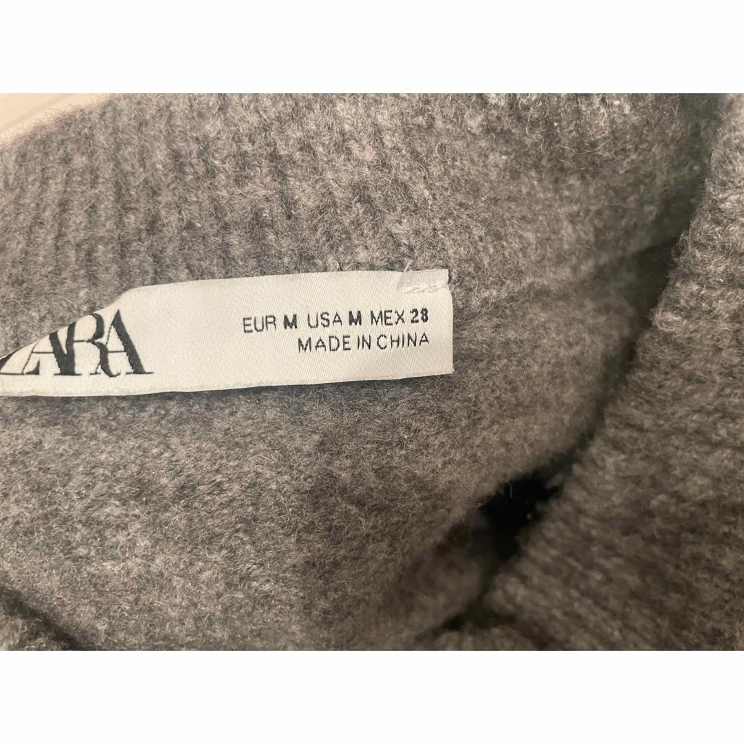 ZARA(ザラ)のZARA ザラ　ショートニット　カーディガン　チャコールグレー レディースのトップス(ニット/セーター)の商品写真