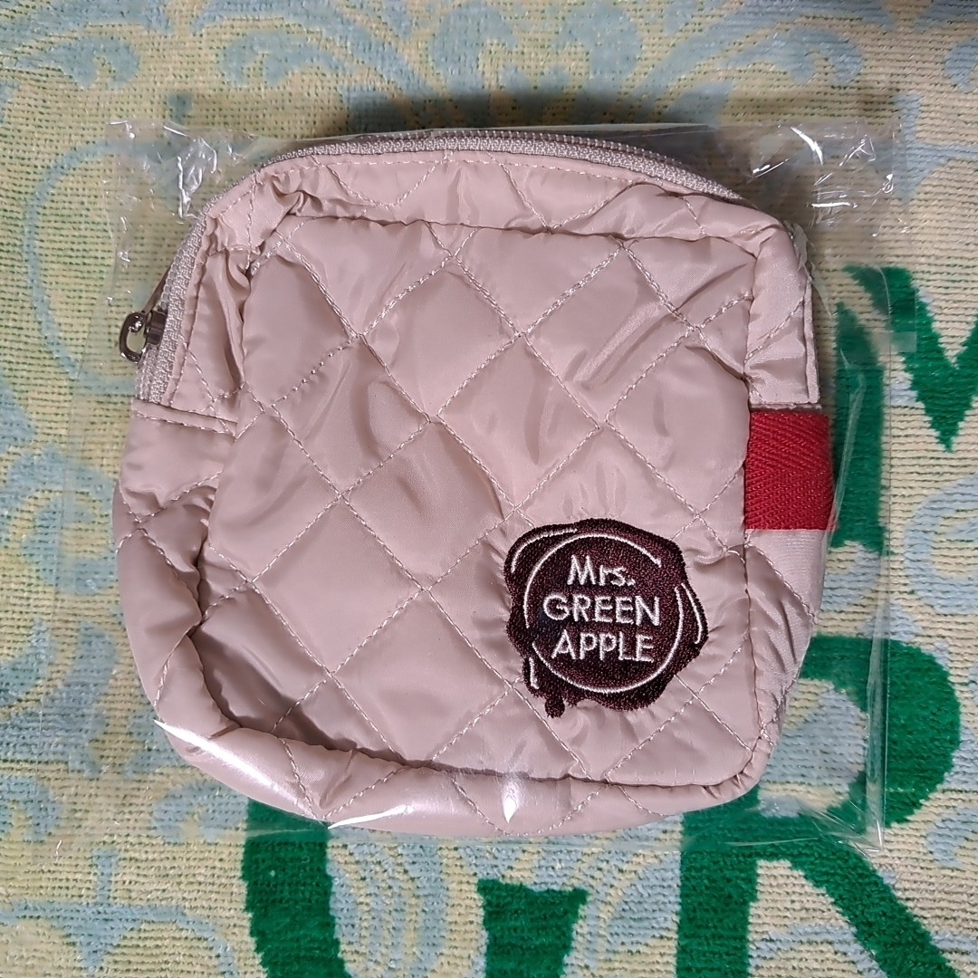 Mrs.GREEN APPLE●ミセスグリーンアップル●POP UP●ポーチ エンタメ/ホビーのタレントグッズ(ミュージシャン)の商品写真