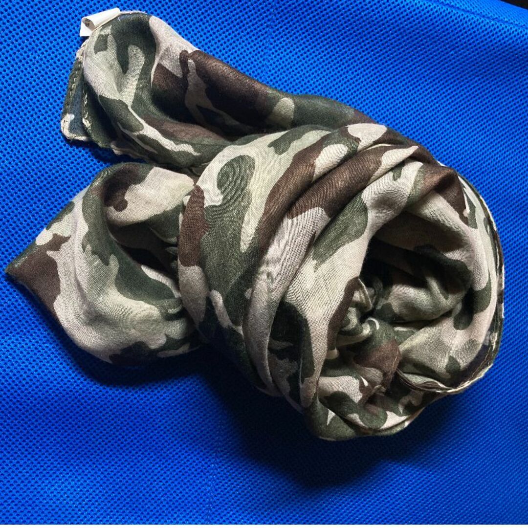 【値下げしました！】 Camouflage Stole 迷彩 ストール メンズのファッション小物(ストール)の商品写真