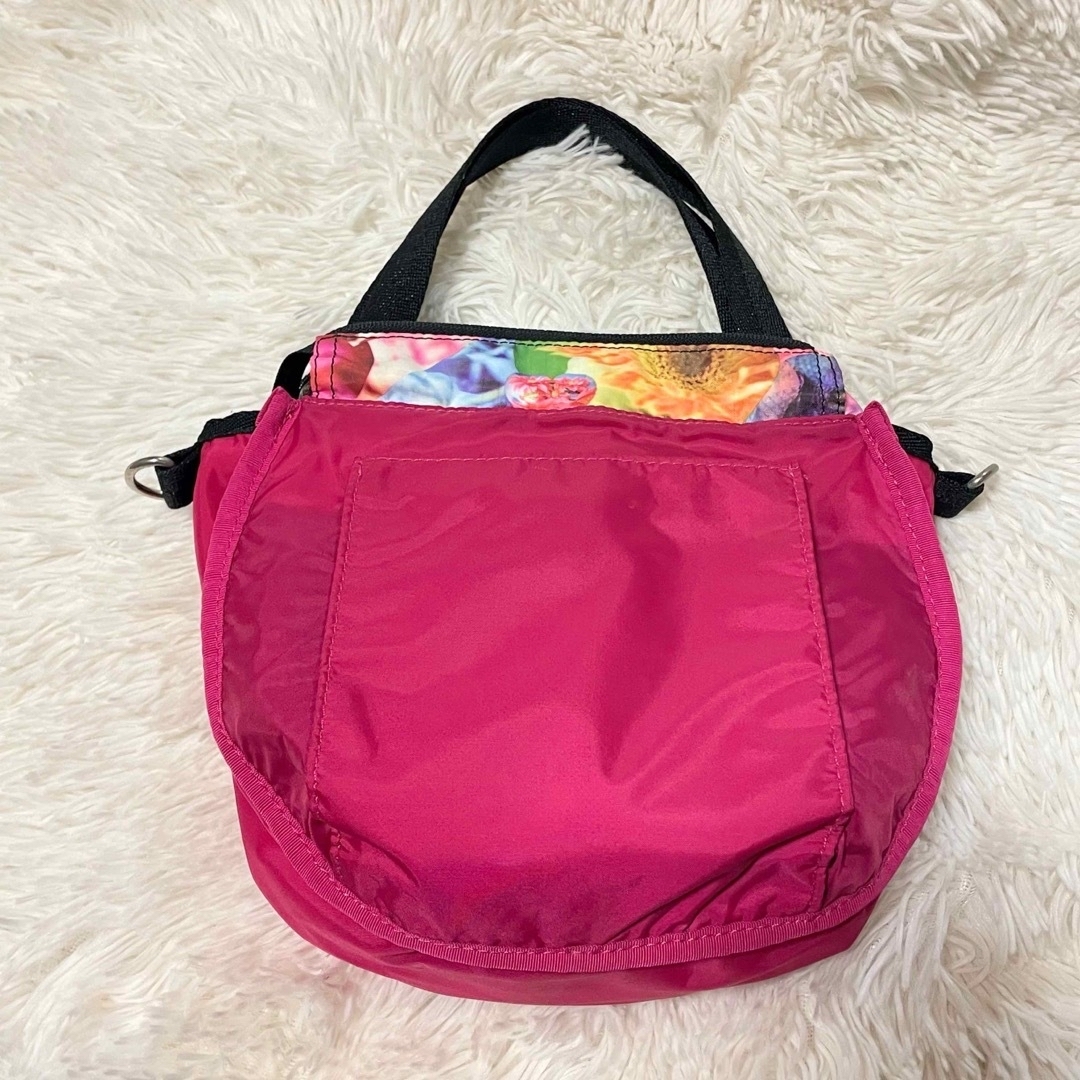 LeSportsac(レスポートサック)の希少　レスポ×蜷川実花　ニナデジ　プリント　ショルダーバッグ　スモールジェニー レディースのバッグ(ショルダーバッグ)の商品写真