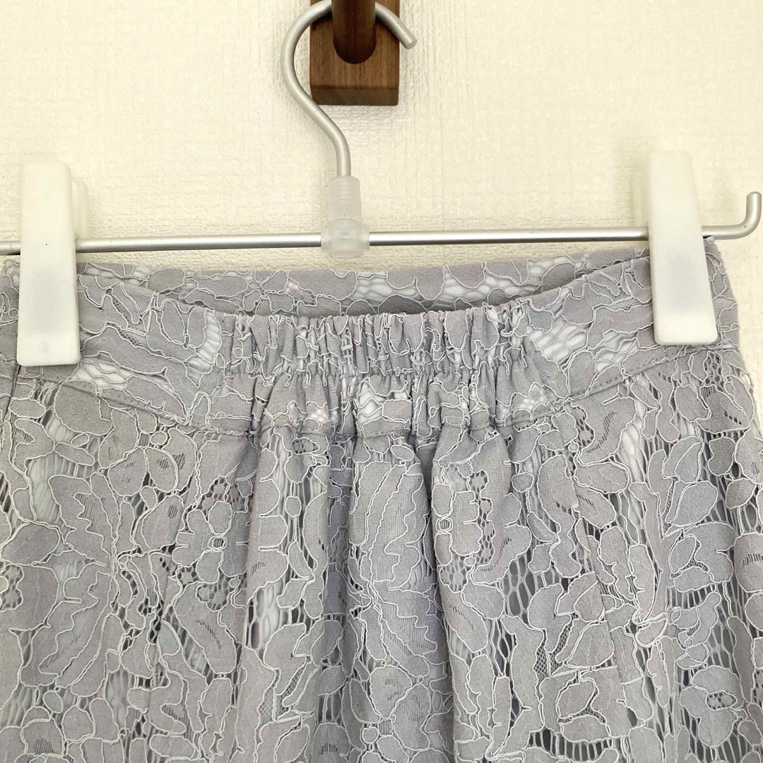 An MILLE　花柄レースフレアスカート　パープル　ロング　ウエストゴム レディースのスカート(ロングスカート)の商品写真