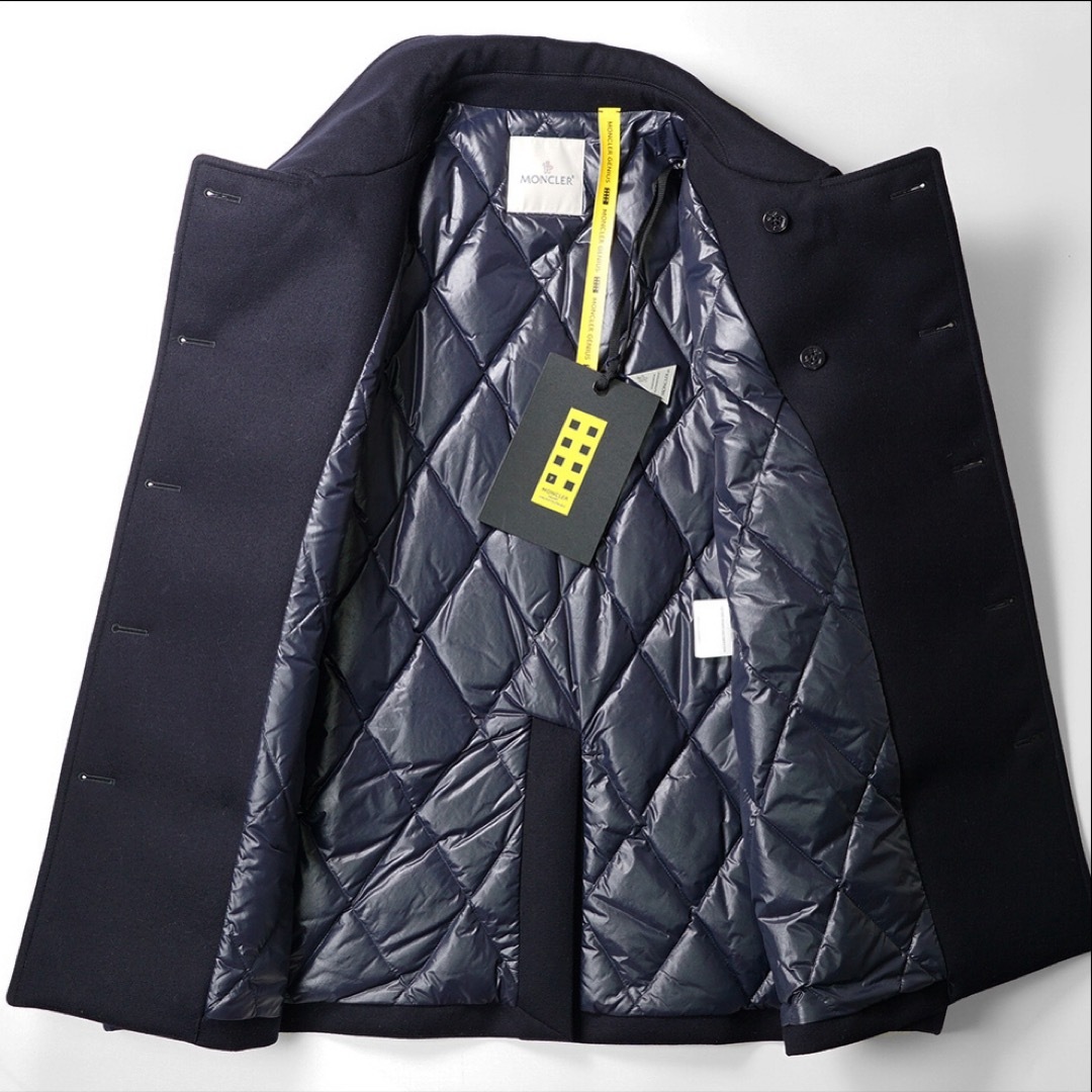 MONCLER(モンクレール)のLEON記載25万MONCLERフラグメントモンクレールウールダウンピーコート3 メンズのジャケット/アウター(ダウンジャケット)の商品写真