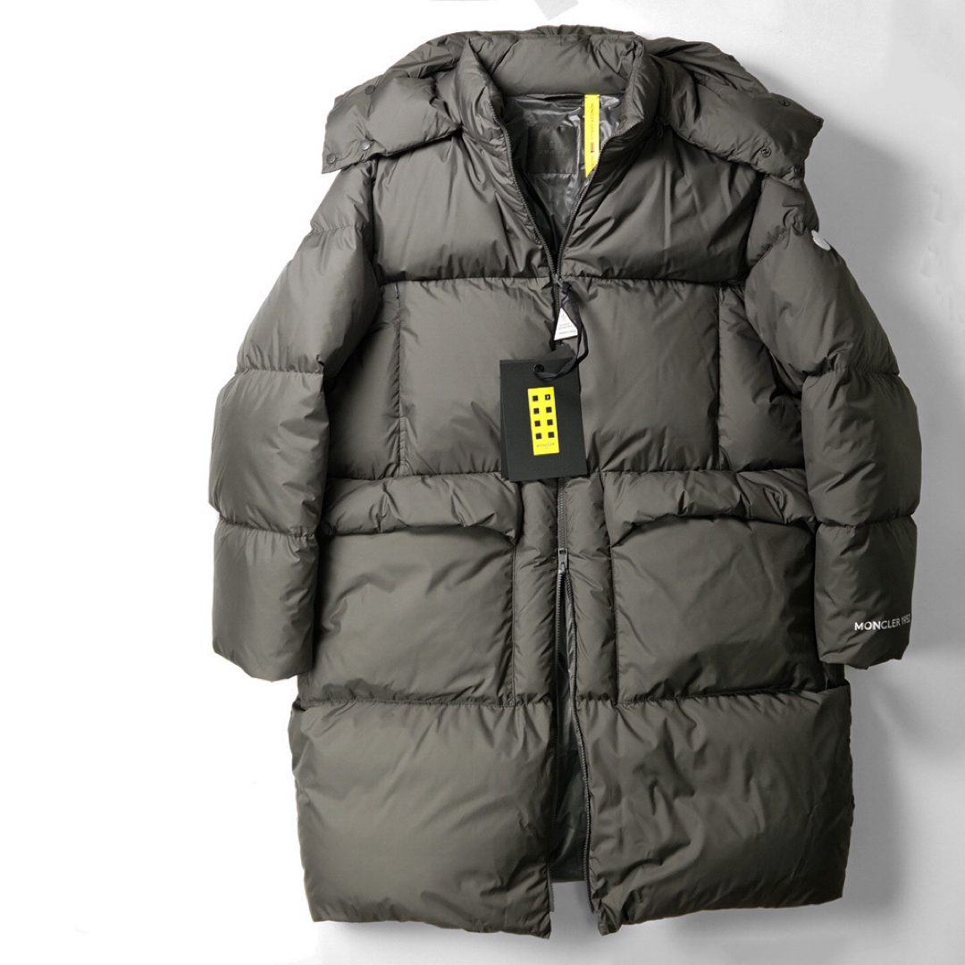 MONCLER(モンクレール)の国内新品31万MONCLER 1952 モンクレールジーニアスダウンコート5 メンズのジャケット/アウター(ダウンジャケット)の商品写真