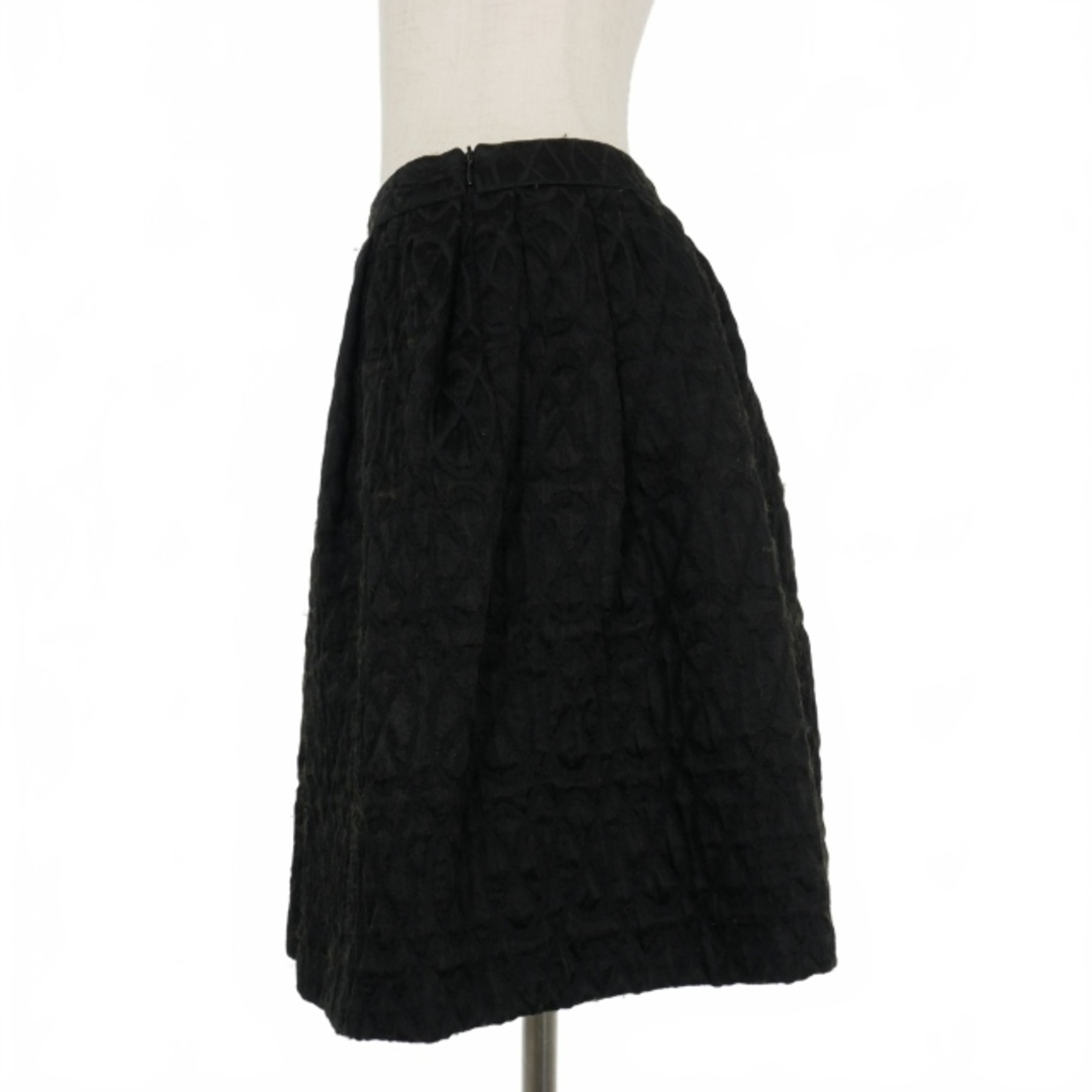 miumiu(ミュウミュウ)のミュウミュウ miumiu ジャガード スカート ひざ丈 フレア 台形 38 黒 レディースのスカート(その他)の商品写真