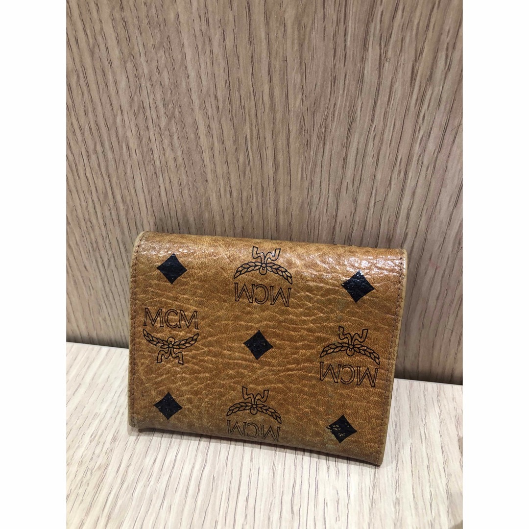 MCM(エムシーエム)の◆MCM ３つ折り財布　Wボタン メンズのファッション小物(折り財布)の商品写真