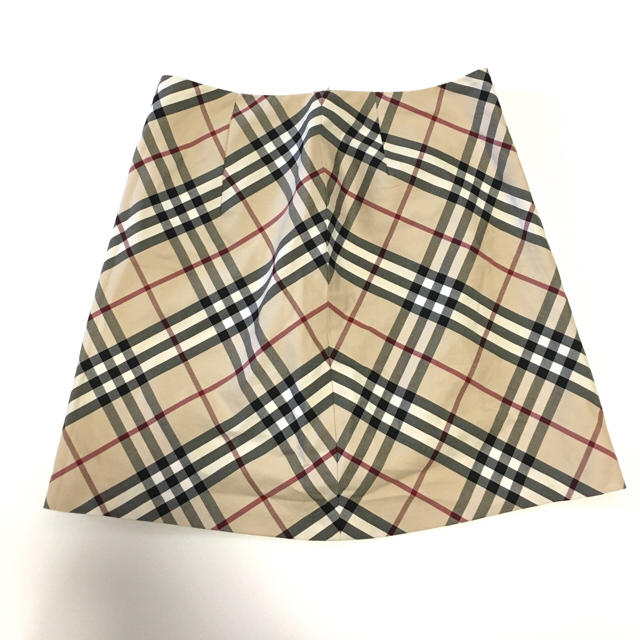 BURBERRY(バーバリー)のバーバリー/スカート レディースのスカート(ミニスカート)の商品写真