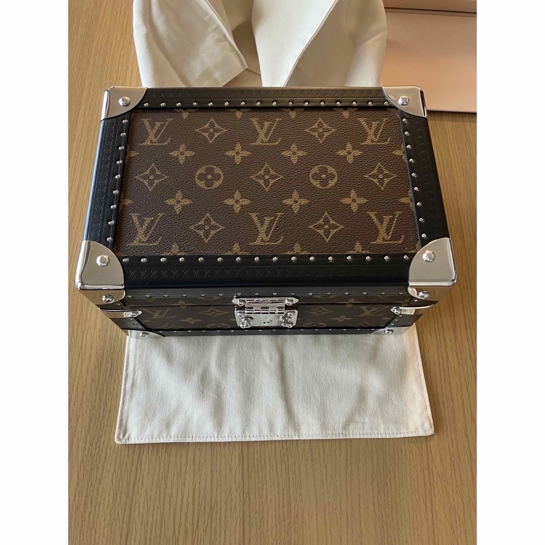 LOUIS VUITTON(ルイヴィトン)の【新品未使用】ルイヴィトン　新型タンブール レディースのファッション小物(腕時計)の商品写真