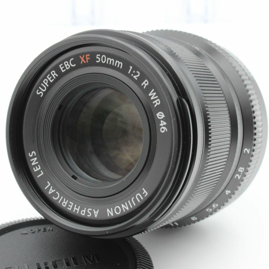 富士フイルム(フジフイルム)の極美品 富士フイルム SUPER EBC XF 50mm f2 R WR スマホ/家電/カメラのカメラ(レンズ(単焦点))の商品写真