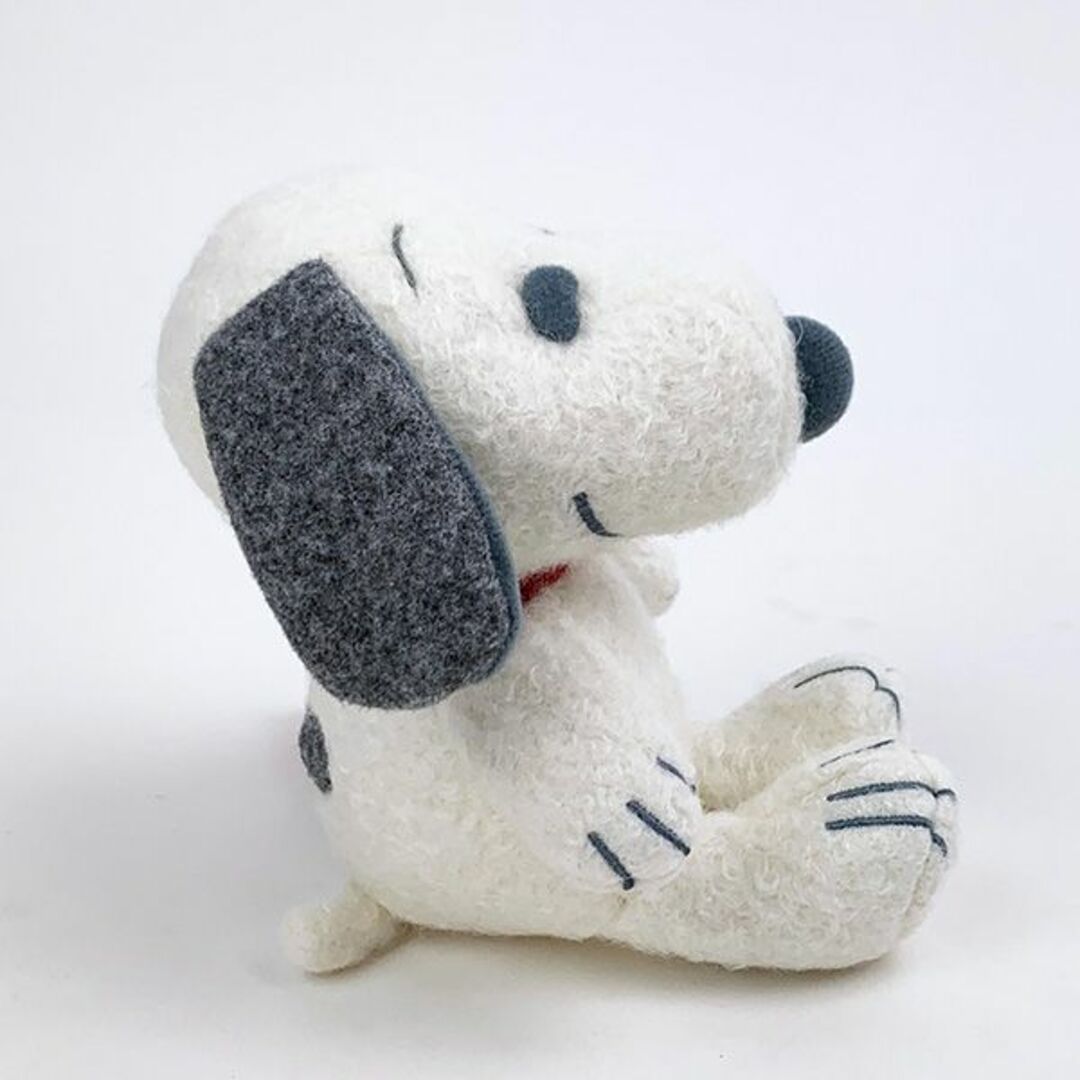 SNOOPY(スヌーピー)のスヌーピーiroiro ビーンドール ブラック ぬいぐるみ インテリア ギフト エンタメ/ホビーのおもちゃ/ぬいぐるみ(ぬいぐるみ)の商品写真