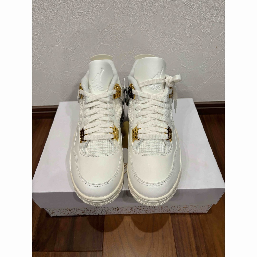 NIKE(ナイキ)のNike WMNS Air Jordan4 Retro White & Gold レディースの靴/シューズ(スニーカー)の商品写真